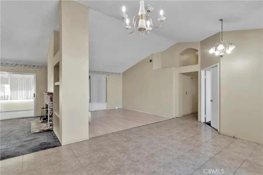 14671 Ponderosa Ranch Road, Victorville, CA 92392 - Image #2