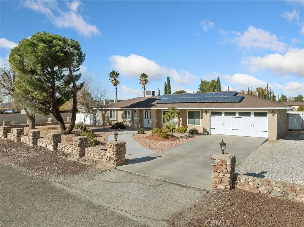 13826 Wawona, Apple Valley, CA 92307 - Image #1