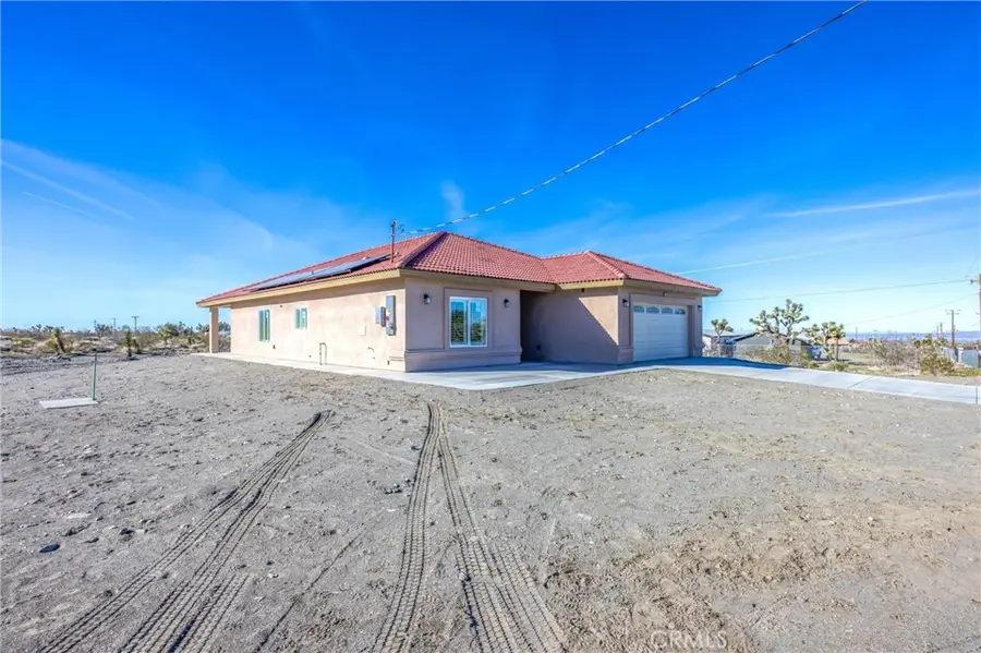11788 Buckwheat, Pinon Hills, CA 92371 - #2
