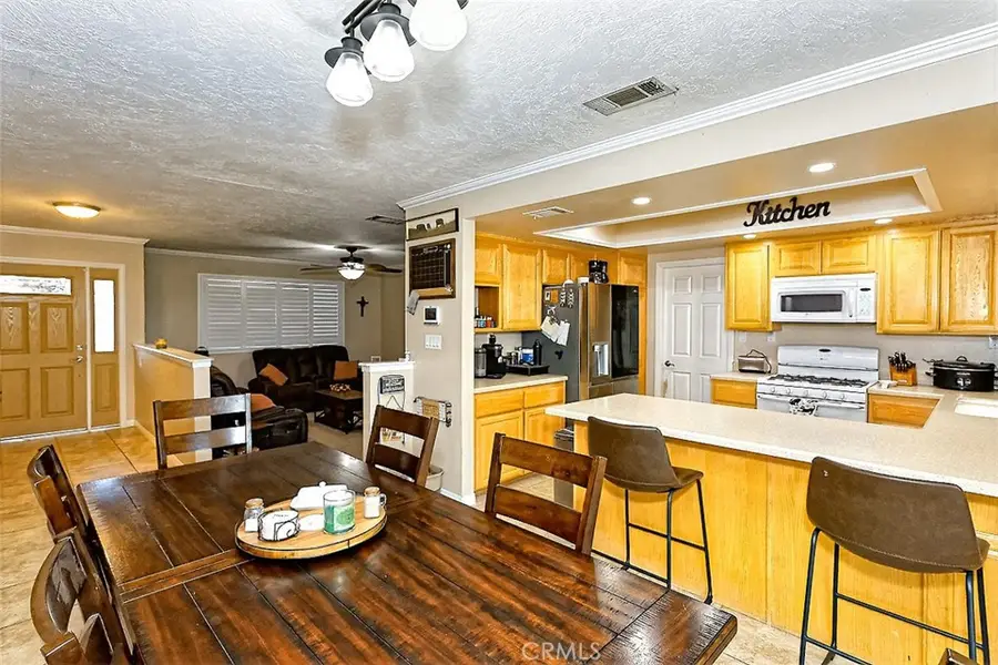 15052 Temecula, Apple Valley, CA 92307 - Image #2