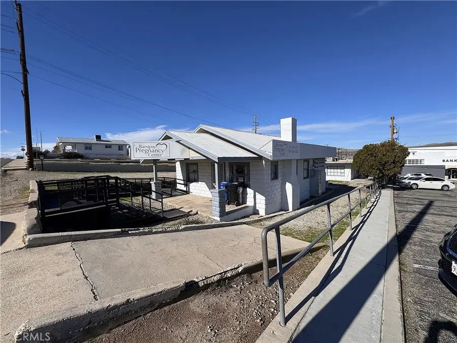 521 E Williams, Barstow, CA 92311 - Image #2