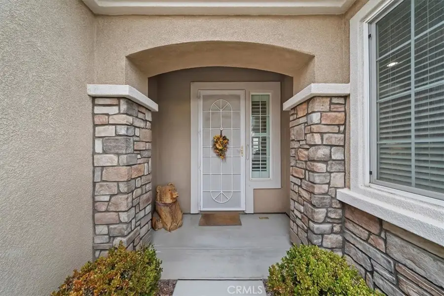 19484 Biltmore Road, Apple Valley, CA 92308 - Image #2