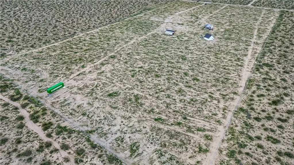 15803 Paramount, Phelan, CA 92371 - #1