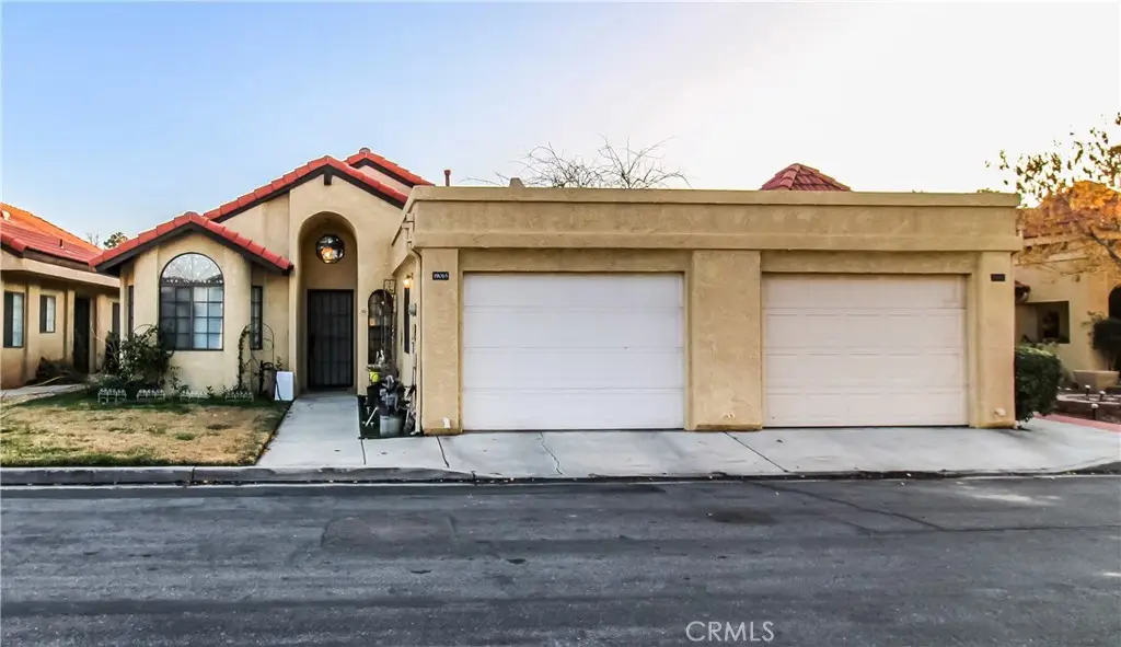 19065 Elm, Apple Valley, CA 92308 - #1