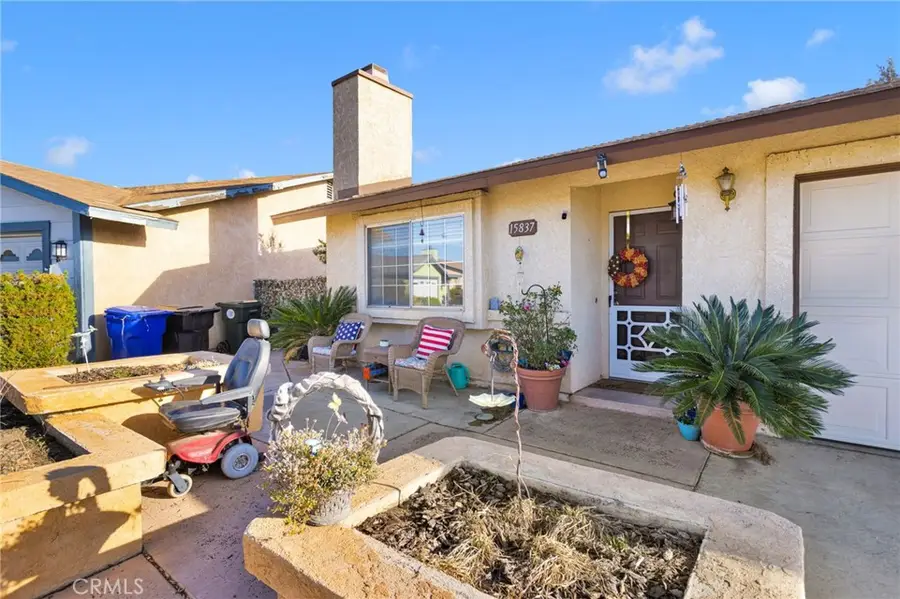 15837 Sandalwood, Victorville, CA 92395 - Image #2