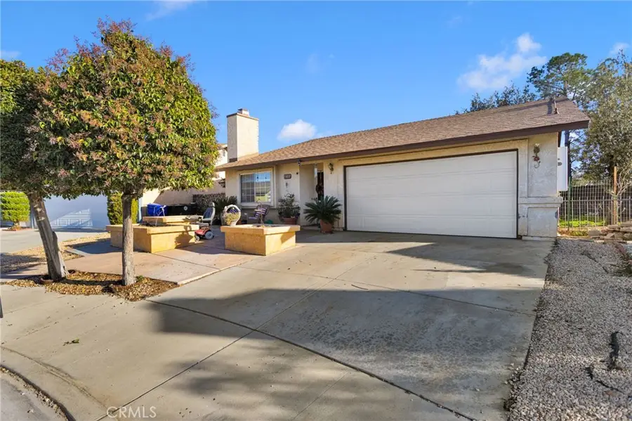 15837 Sandalwood, Victorville, CA 92395 - Image #3