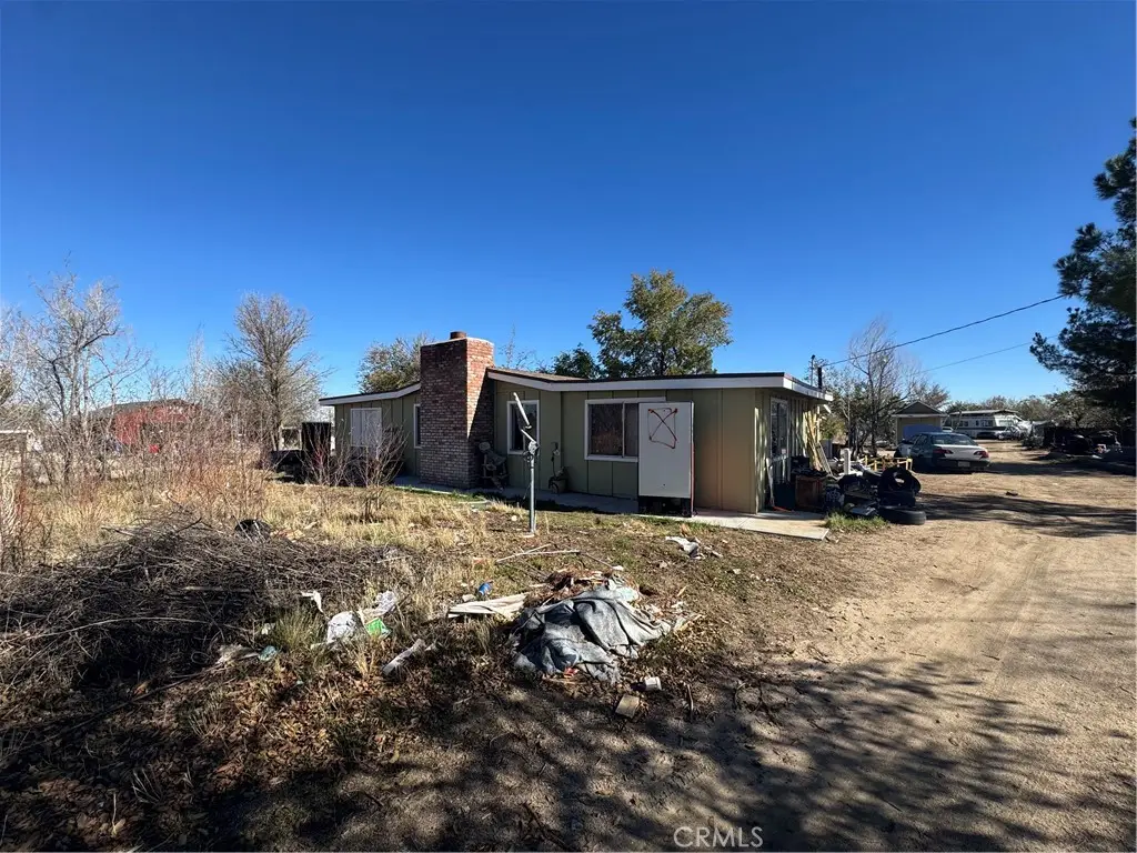 10175 Valle Vista, Phelan, CA 92371 - #1