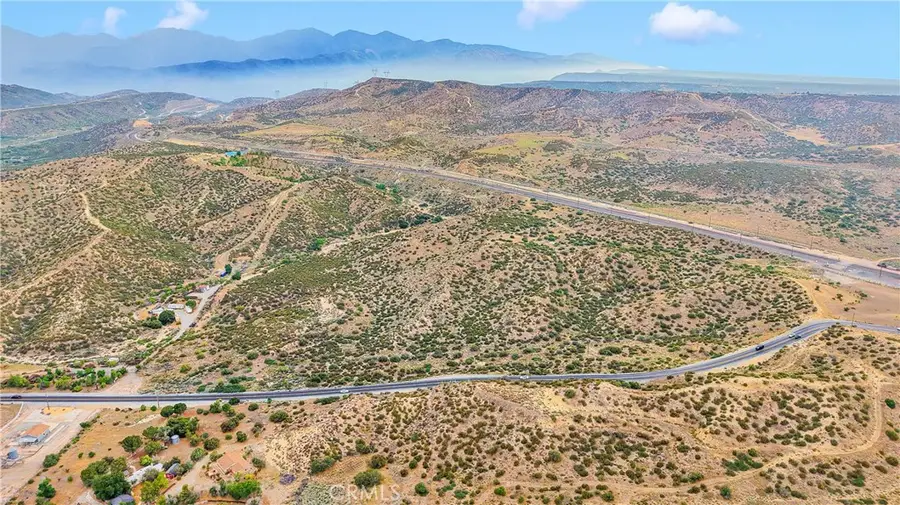 4550 Summit Valley Road, Hesperia, CA 92345 - Image #2