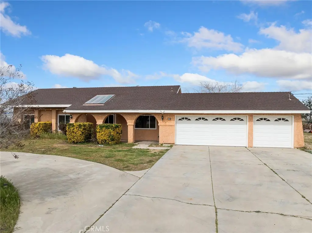 17740 Linden, Hesperia, CA 92345 - #1