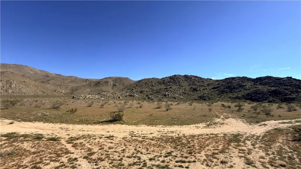 11311 La Mesa, Apple Valley, CA 92307 - #1