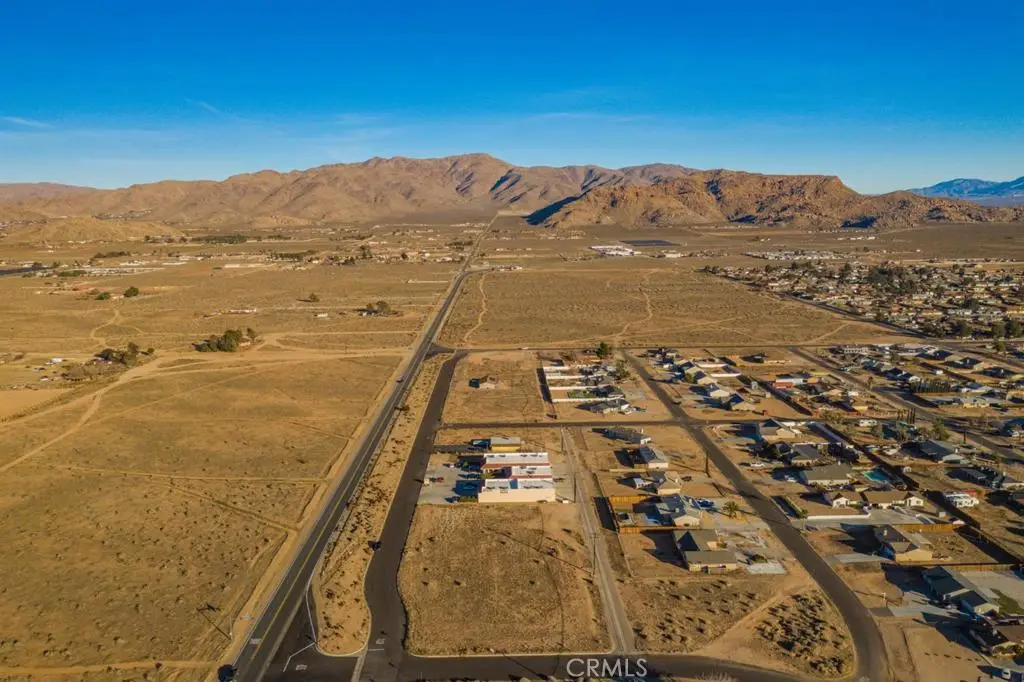 706 Outer Hwy 18 S, Apple Valley, CA 92307 - #1