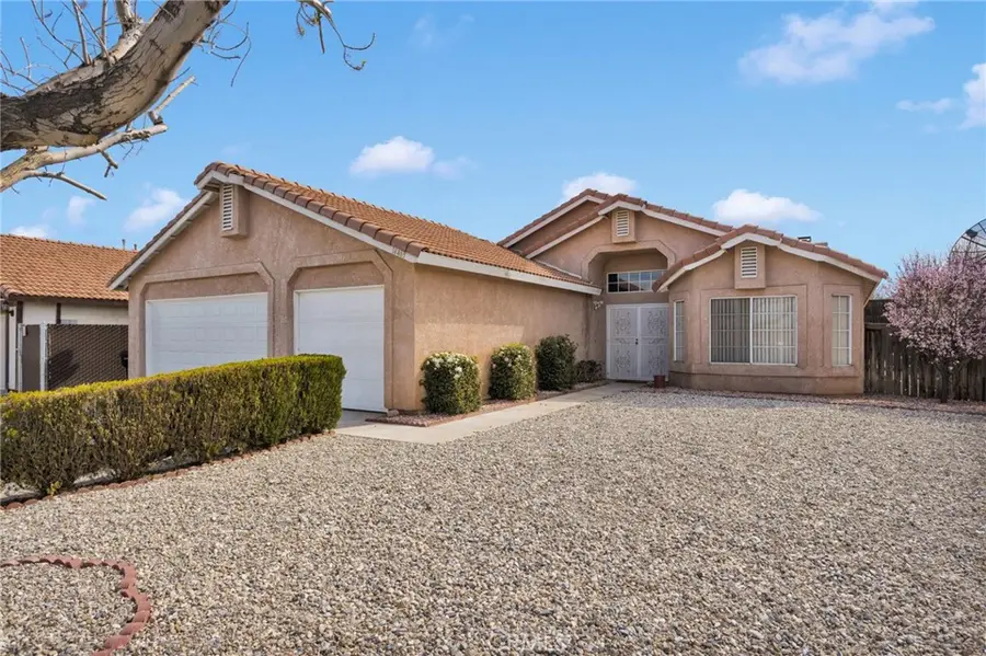 14463 Hillsborough Dr., Victorville, CA 92392 - #3