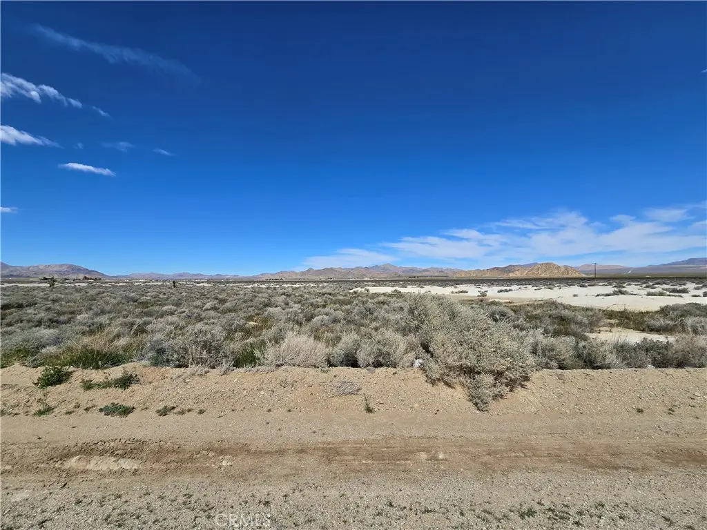 2 Northside Road, Lucerne Valley, CA 92356 - #1