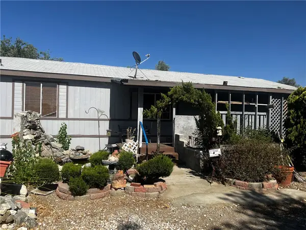 3001 Mcmillan Lane, Phelan, CA 92372