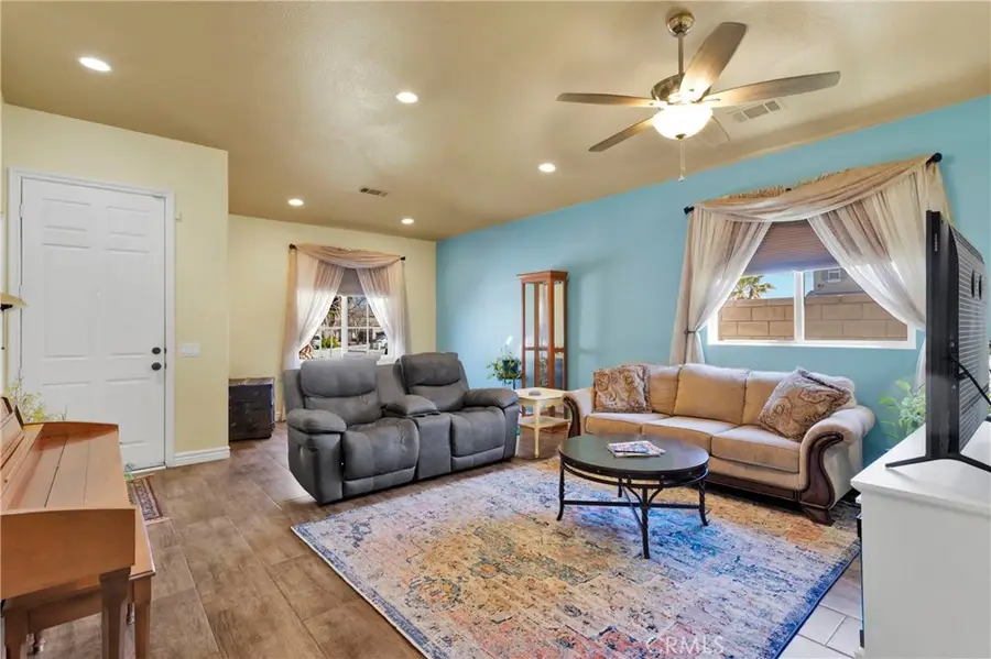 14077 Pearl, Hesperia, CA 92344 - #3