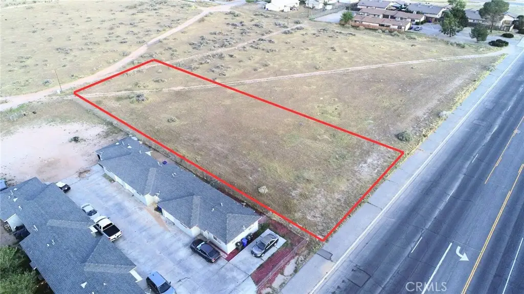 11 Navajo Road, Apple Valley, CA 92308 - #1