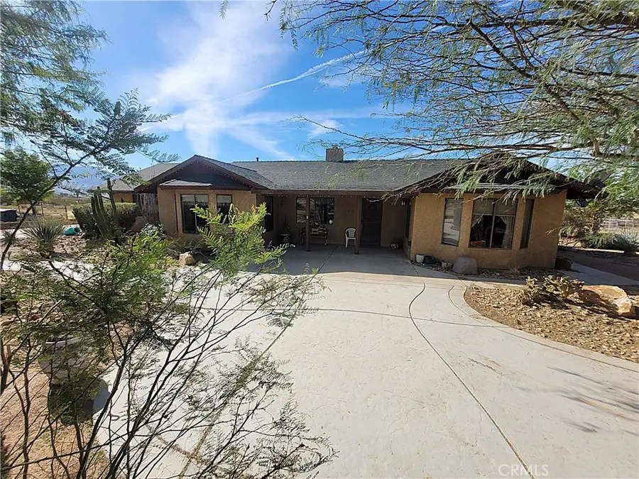 23677 Cahuilla, Apple Valley, CA 92307 - #2