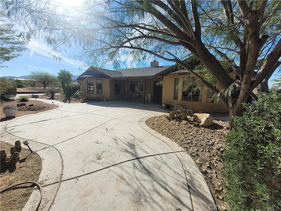 23677 Cahuilla, Apple Valley, CA 92307 - #3