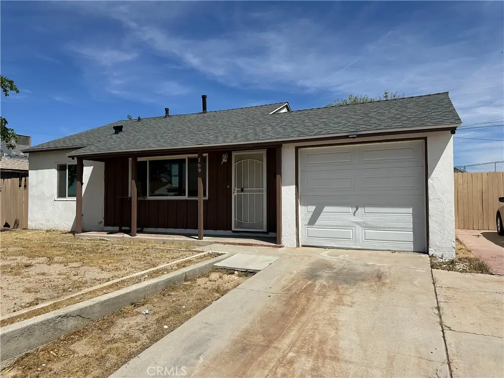 709 Caliente, Barstow, CA 92311 - #1