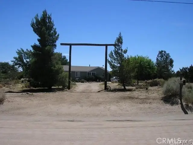 9467 Smith, Phelan, CA 92371 - #3