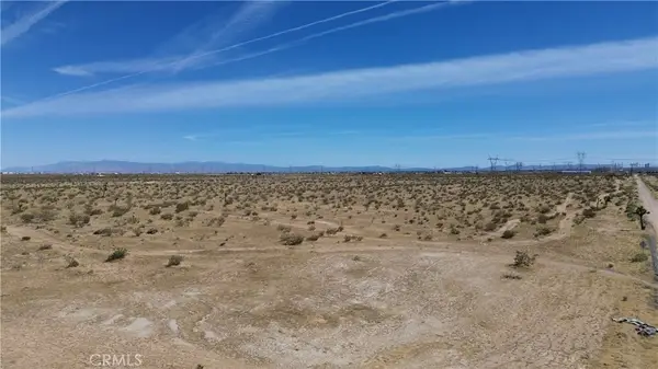 1 Air Expressway, Adelanto, CA 92301