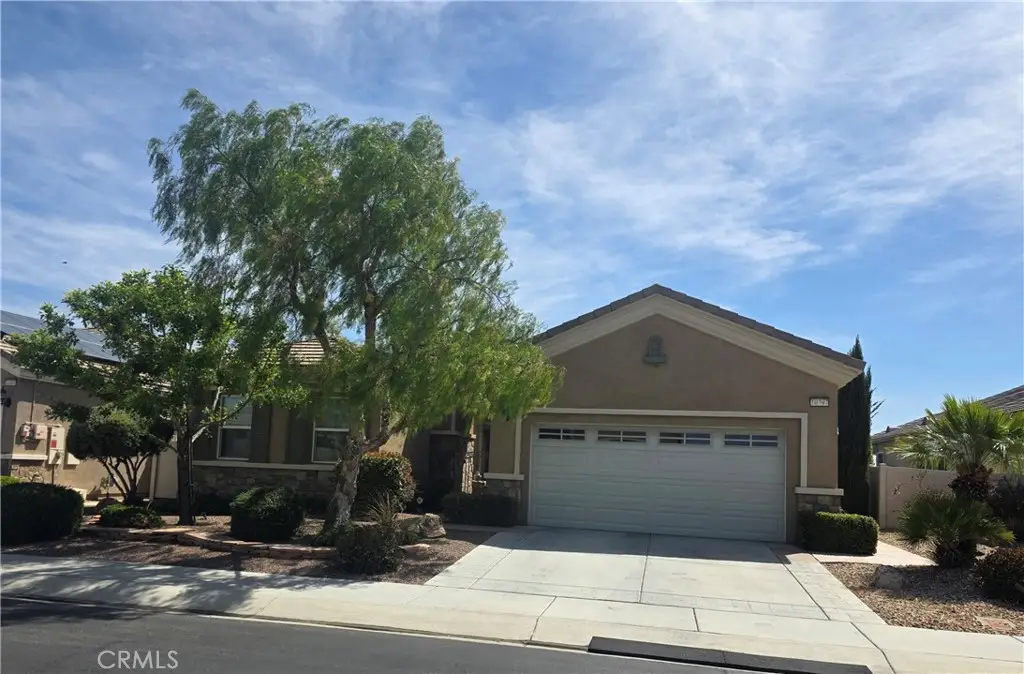 10373 Darby, Apple Valley, CA 92308 - #1