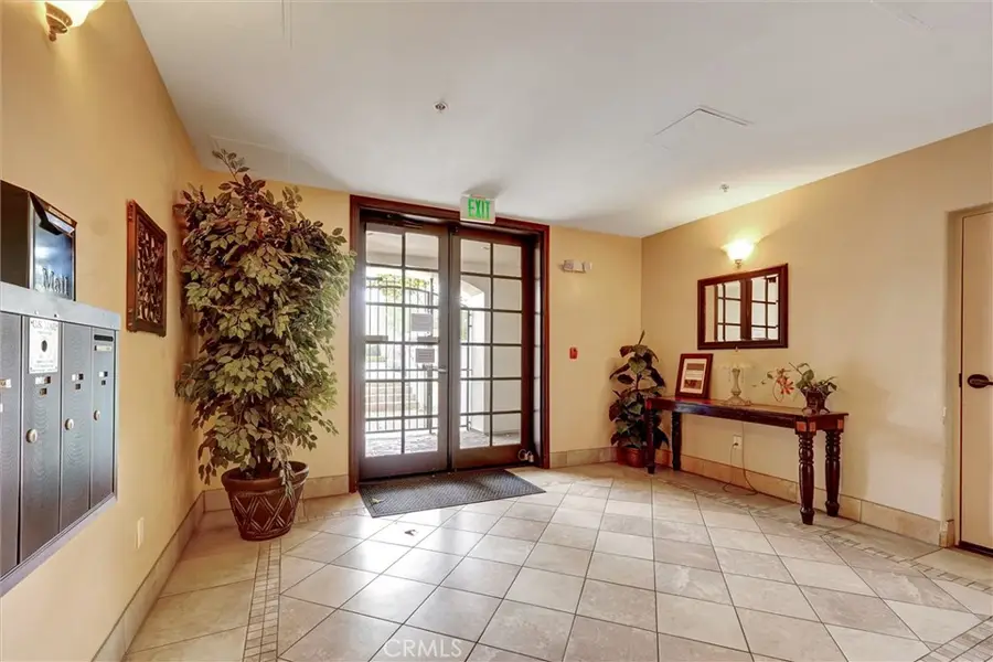 13935 Burbank Boulevard #105, Van Nuys, CA 91401 - #3