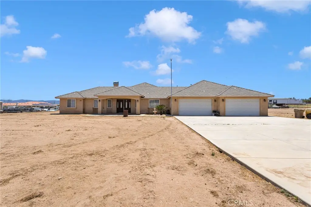14201 Rodeo Road, Hesperia, CA 92344 - #1