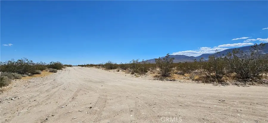 801 Visalia Ave., Lucerne Valley, CA 92356 - #3