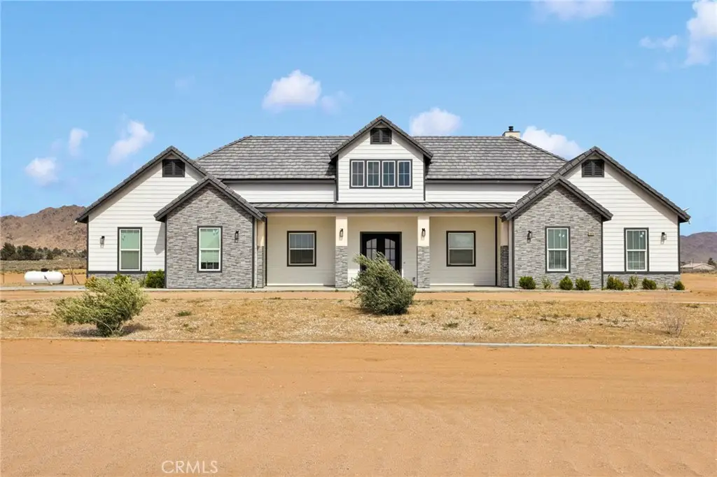 16979 Nanticoke, Apple Valley, CA 92307 - #1