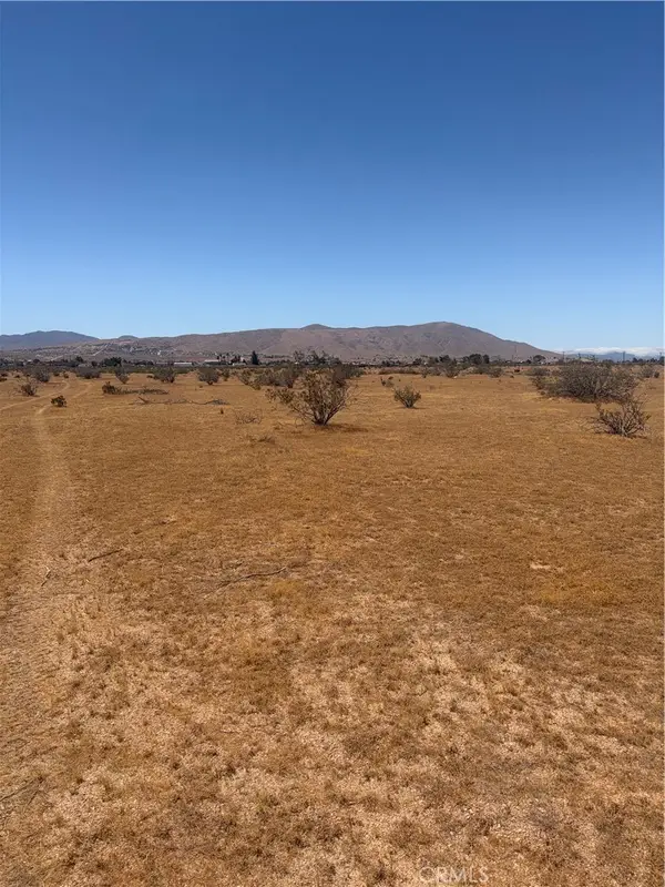 23421 Colony Road, Apple Valley, CA 92308