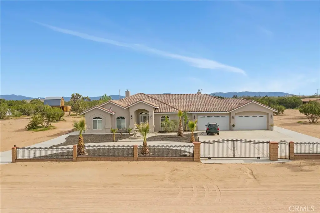 12771 Cedar, Hesperia, CA 92344 - #1