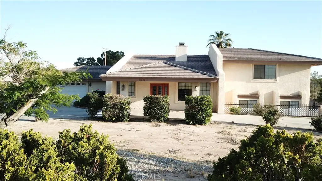 19609 Seneca, Apple Valley, CA 92307 - #1
