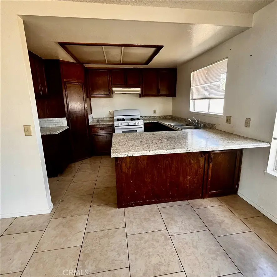 15375 Cheyenne Road, Apple Valley, CA 92307 - #3