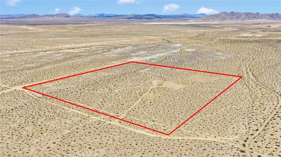 1 Paddington Way, Lucerne Valley, CA 92356 - #3