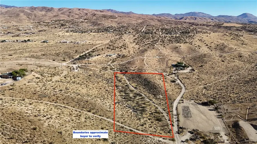 750 Ocotillo Way, Apple Valley, CA 92308 - #3
