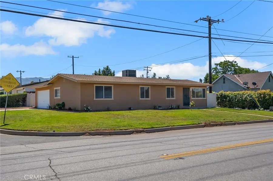 13301 3rd Street, Yucaipa, CA 92399 - #2