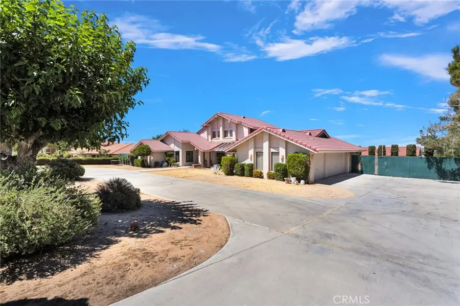 13094 Modoc Court, Apple Valley, CA 92308 - #2