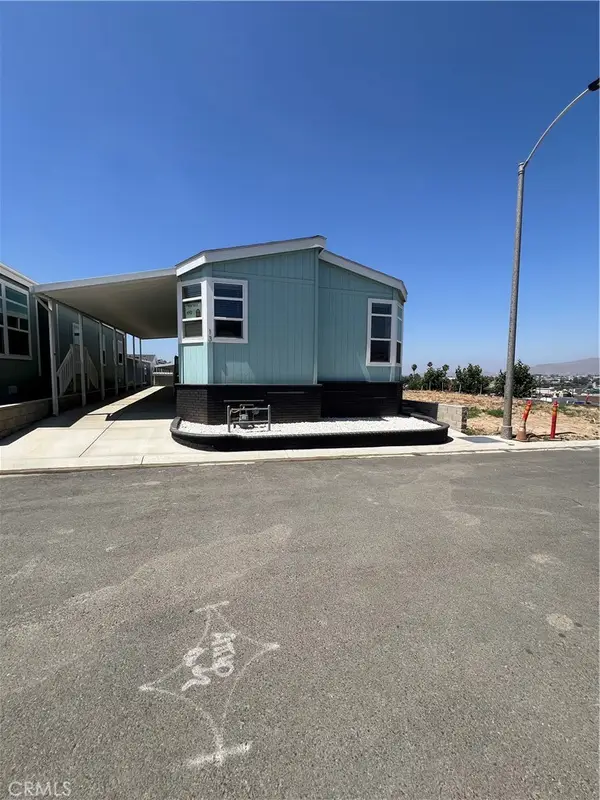 3444 Center Street #13, Riverside, CA 92501
