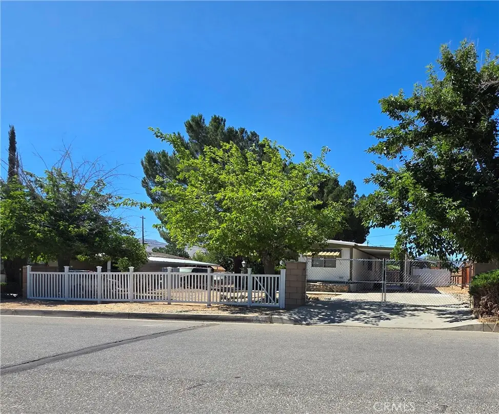 19053 Monterey, Hesperia, CA 92345 - #1