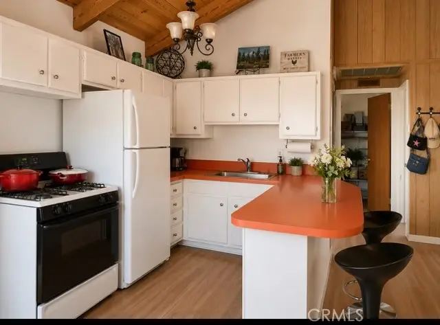 2057 Mojave Scenic, Wrightwood, CA 92397 - #2
