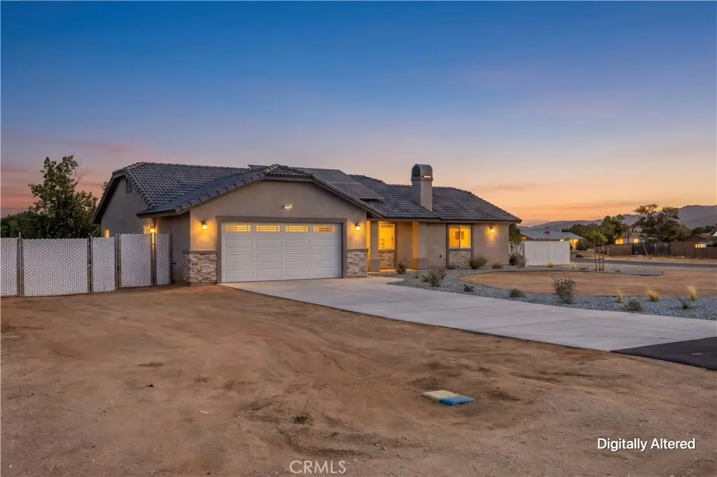 20948 Verde Drive, Apple Valley, CA 92308 - #1