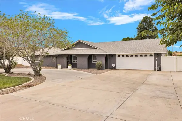 19075 Bay Meadows, Apple Valley, CA 92308