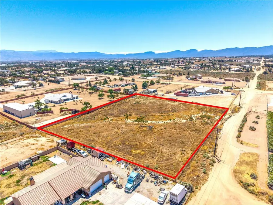 6589 Fremontia Road, Oak Hills, CA 92344 - #3