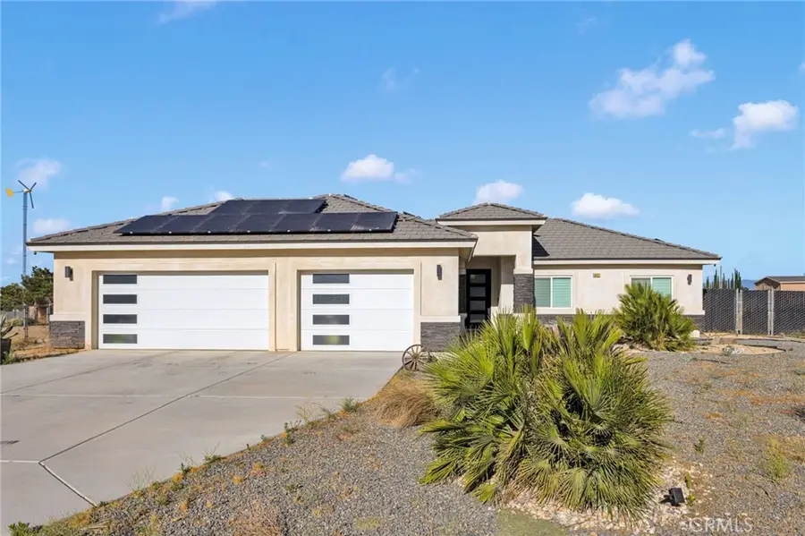 9831 Buttemere, Phelan, CA 92371 - #2