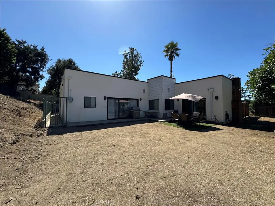 3215 Fairpoint, Pasadena, CA 91107 - #2
