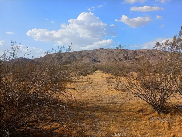 12963 Sunset Drive, Lucerne Valley, CA 92356