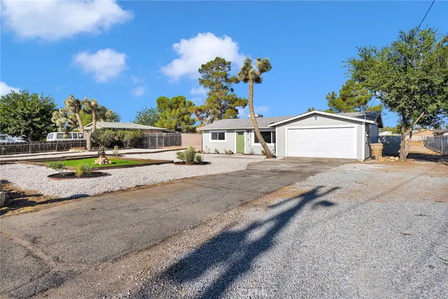 18282 Manzanita, Hesperia, CA 92345 - #3