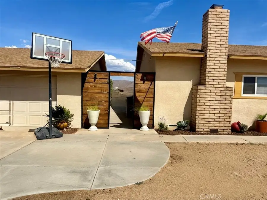 7245 Lyons, Hesperia, CA 92345 - #2