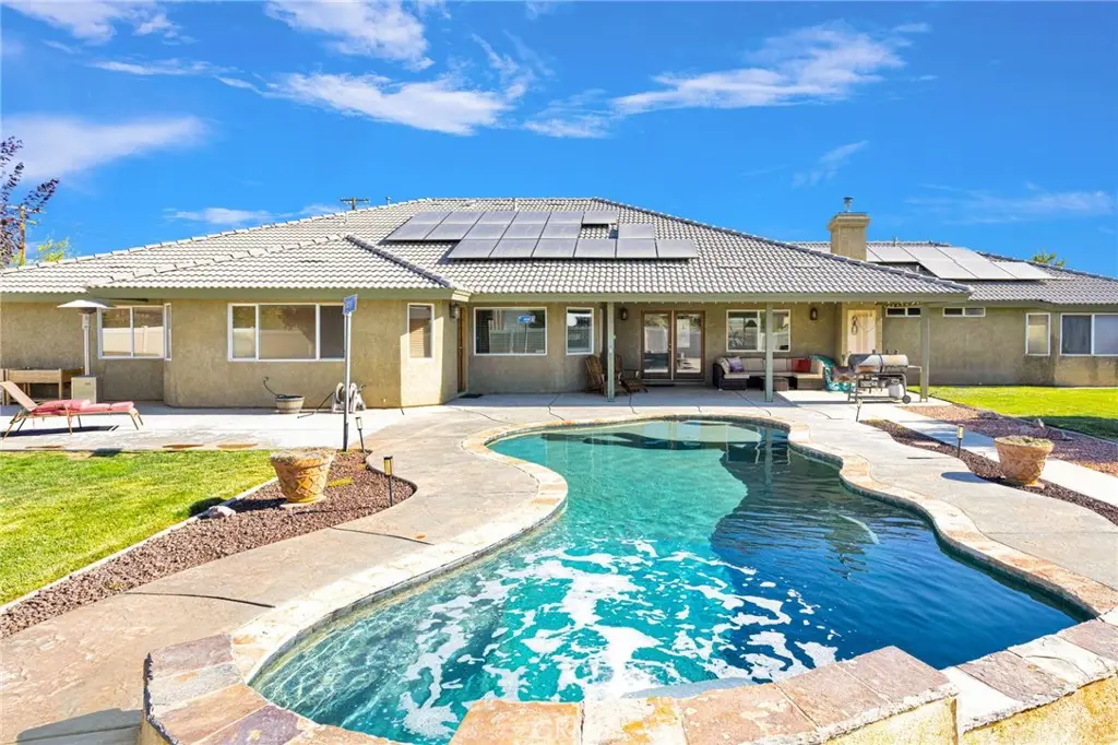 10525 Mono, Phelan, CA 92392 - #1